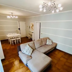 7lecci House , Lido di Camaiore Italia